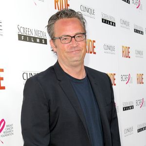 In seinem Buch: Ketamin ließ Matthew Perry den Tod fühlen!