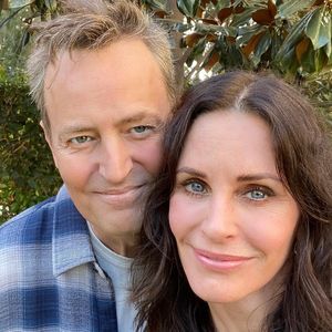 Courteney Cox richtet emotionale Worte an Matthew Perry (†)