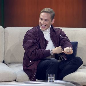 Matthias Schweighöfer will mehr im "Hier und Jetzt" sein