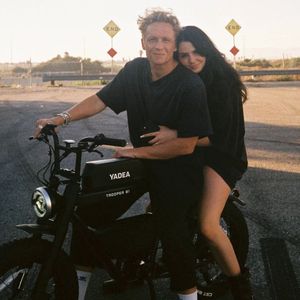 "Nur wir": Matthias Schweighöfer teilt süßes Foto mit Ruby