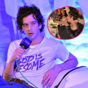 Matty Healy züngelt mit seiner Freundin auf Grammy-Party