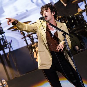 Kuss auf der Bühne: Sänger Matty Healy wird dafür verklagt