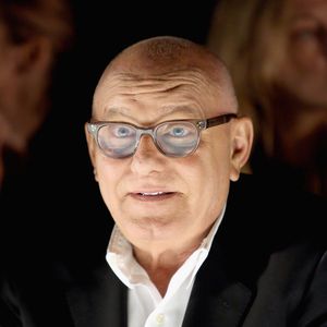Er kleidete Kim K. ein: Designer Max Azria ist verstorben!