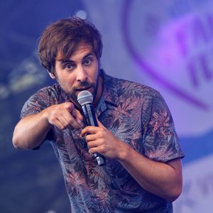Zum Kotzen: Max Giesinger singt vor brechendem Publikum