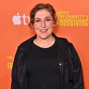 Kaum zu glauben: "Big Bang Theory"-Star Mayim Bialik wird 50