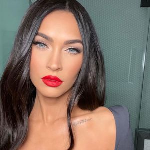 Weil er gern Kleider trägt: Megan Fox' Sohn wird gehänselt