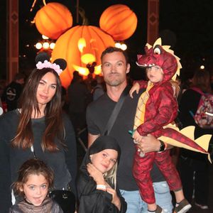 Sohn Noah trägt gerne Kleider: Megan Fox unterstützt ihn!