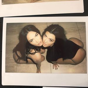 Bald OnlyFans? Megan Fox rekelt sich mit Kourtney Kardashian