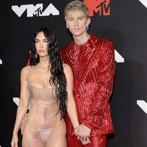 Nach Liebes-Comeback mit MGK: Megan Fox hat Sex-Vertrag