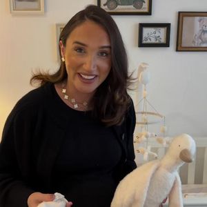 Megan McKenna zeigt das neue Kinderzimmer in Deutschland