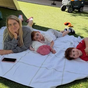 Meghan Trainors selbstgebastelte Puppe sorgt für Lacher