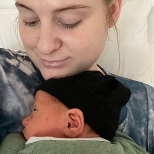 Eine Woche nach Geburt: Meghan Trainor teilt neues Babybild