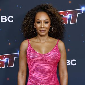 Mel B begeistert mit nacktem Sauna-Foto und eisigem Ritual