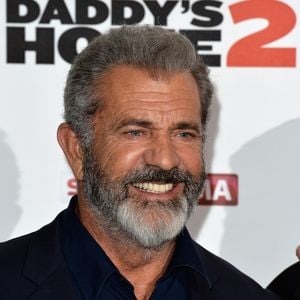 Schon wieder verletzt: Mel Gibson mit Armschlinge unterwegs