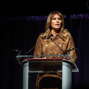 Übel ausgebuht: Melania Trump blamiert sich auf Bühne