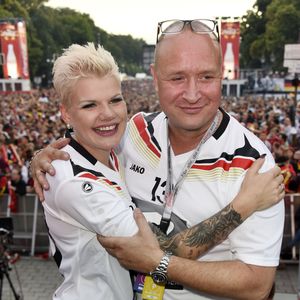 Nach Melanies Verurteilung: Mike Blümer verkündet Babynews