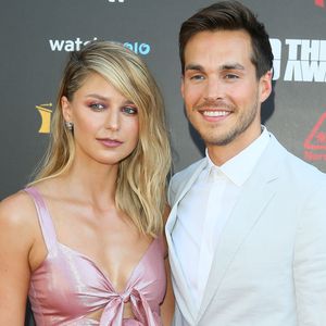 "Supergirl"-Stars Melissa Benoist & Chris Wood sind verlobt