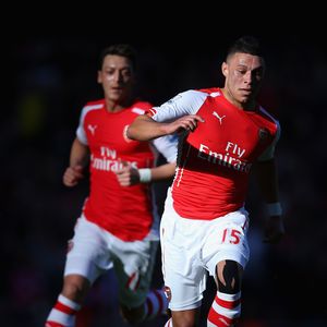 So gemein & süß: Mesut Özil veräppelt seine kleine Nichte!