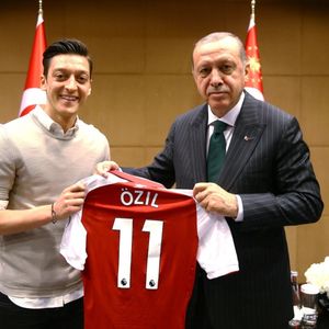 Mesut Özil soll auf Kandidatenliste von Erdoğans AKP stehen