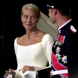 Royaler Job gefällig? Putzhilfe für Mette-Marit und Haakon