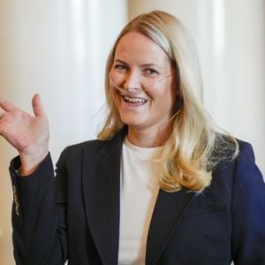 Empfang: Kronprinzessin Mette-Marit nutzt Sauerstoffgerät