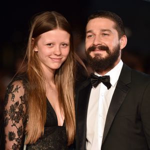 Nach Pöbel-Stress: Hier flüchtet Shia LaBeouf vor Paparazzi!