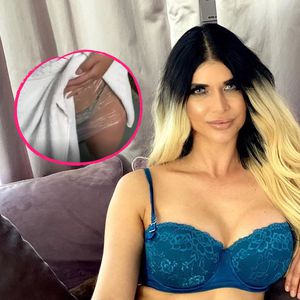 Ernsthaft? Micaela Schäfer hat sich Slip tätowieren lassen