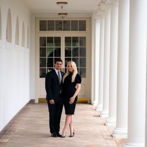 Tiffany Trumps erster Liebestanz mit ihrem Frischvermählten