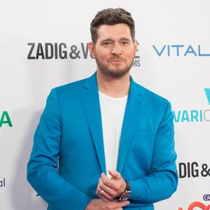So wuppt Michael Bublé Tour- und Familienleben gleichzeitig
