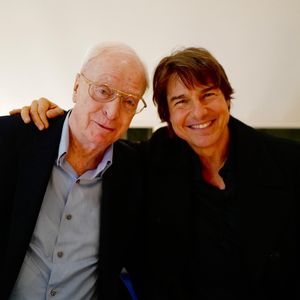 90 Jahre alt geworden: Michael Caine feiert mit Tom Cruise