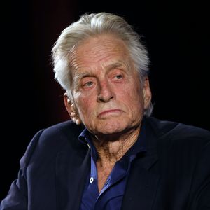 Michael Douglas' peinlicher Moment als "Opa" beim Elterntag