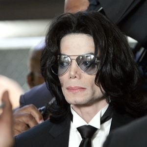 Klage von Michael Jacksons mutmaßlichen Opfern zugelassen!