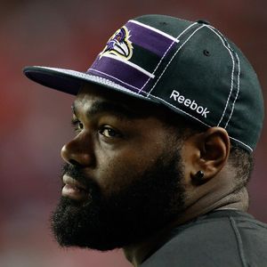 Wusste Michael Oher etwa, dass er gar nicht adoptiert wurde?