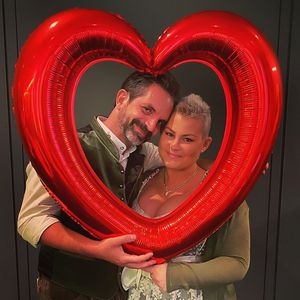 Mia de Vries' (†29) Mann rührt mit Zeilen an seine Liebste