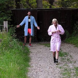 Wut nach Sommerhaus-Spiel: Mike schlägt sich Hand blutig