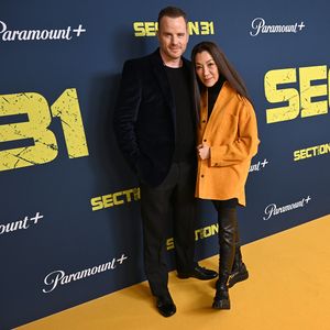 Michelle Yeoh kuschelt bei Filmpremiere mit Ex-Soap-Star