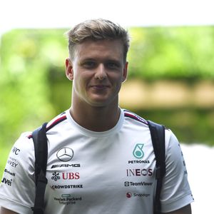 "Viele Emotionen": Mick Schumacher fährt Papas Mercedes!