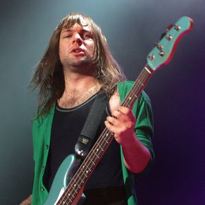 Ex-Maroon-5-Bassist Mickey Maddens Frau reicht Scheidung ein