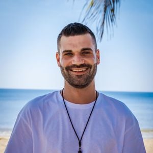 Nur fake: Mike Cees' Kussbilder auf Mallorca waren gestellt!