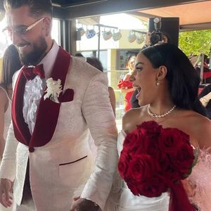 Mike und Leylas Hochzeit: Deshalb trugen viele Gäste Schwarz