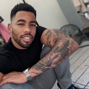 Demi Lovatos Ex-Flirt Mike Johnson zieht mit BFF zusammen!