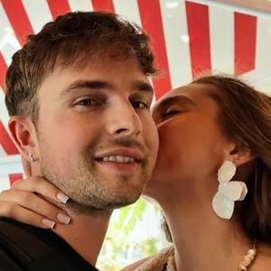 Kussfoto: Macht Mike Singer damit Liebe zu Nadja offiziell?