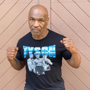 Muskulös: Mike Tyson (54) zeigt seinen durchtrainierten Body