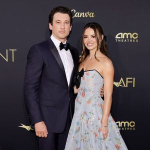 Miles Teller & Keleigh feiern Silvester mit Glen Powell & Co