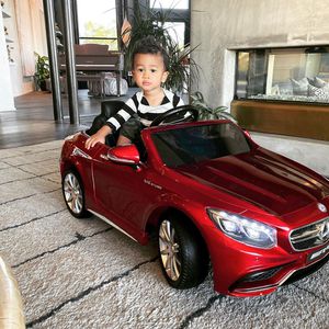 "Hey Ladies": Chrissy Teigen teilt niedliches Charmeur-Bild
