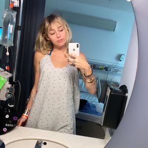Gesundheitliches Tief: Miley Cyrus plötzlich im Krankenhaus!