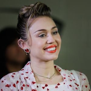 Video: Miley Cyrus Vater steht zum "Teen Choice Award"-Auftr