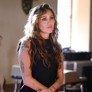 So klärte Miley Cyrus die jahrelange Fehde ihrer Familie auf