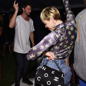 Silvester-Love: Miley Cyrus küsst ihren Patrick