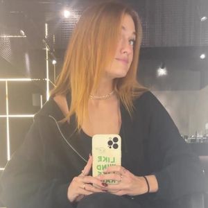 Typveränderung: Ex-Bachelor-Girl Mimi Gwozdz hat rote Haare